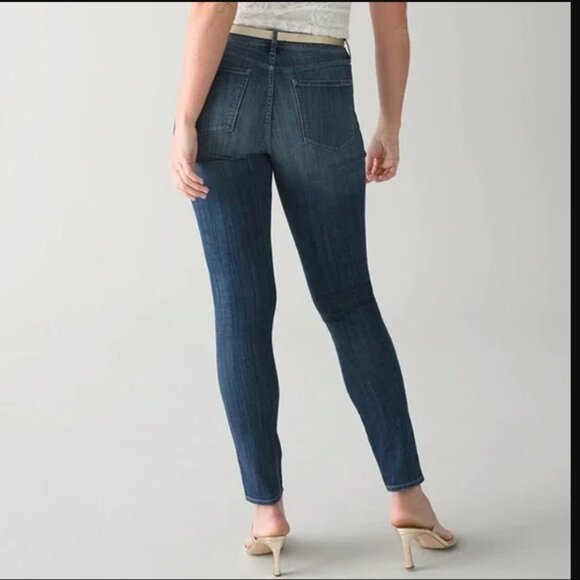 WHBM White House Black Market curvy skinny jeans medium wash 14 - Picture 3 of 12